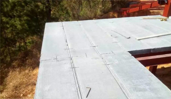 混凝土輕質實心墻板