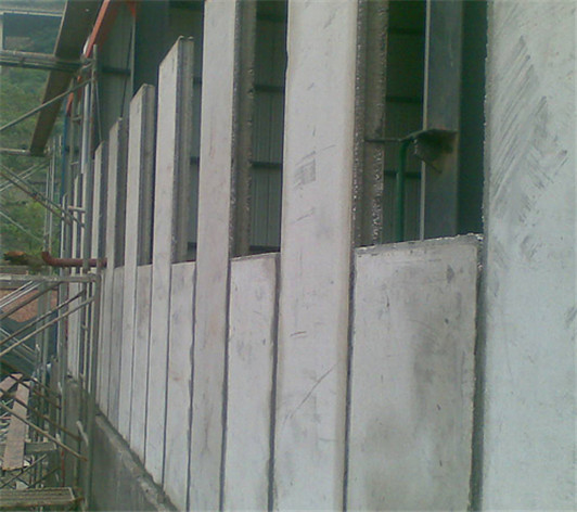 新型輕質混凝土波型鋼網實心墻板